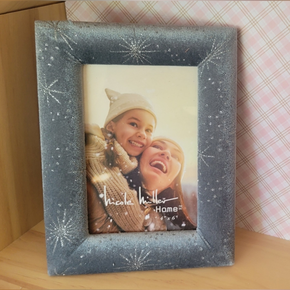 New Nicole Miller New York Picture Frame